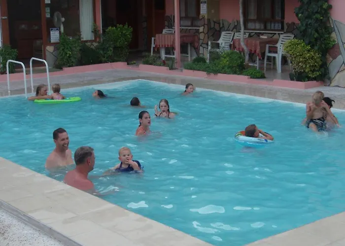 Hotell Hotel Pamukkale 3*