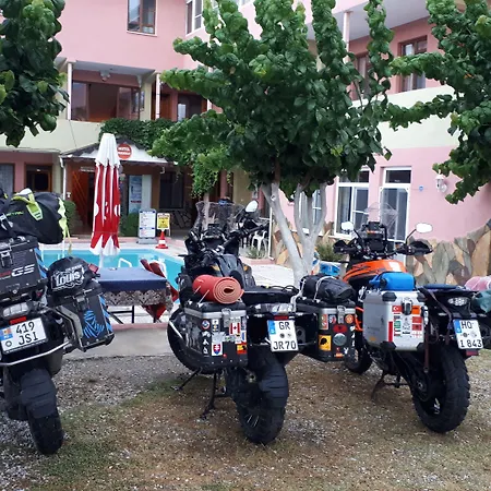 ホテル ホテル パムッカレ