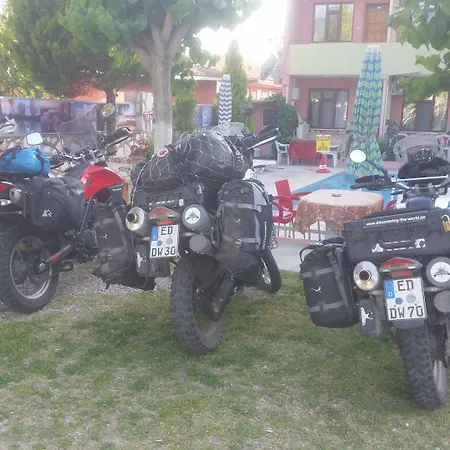 فندق فندق باموكالي 3*